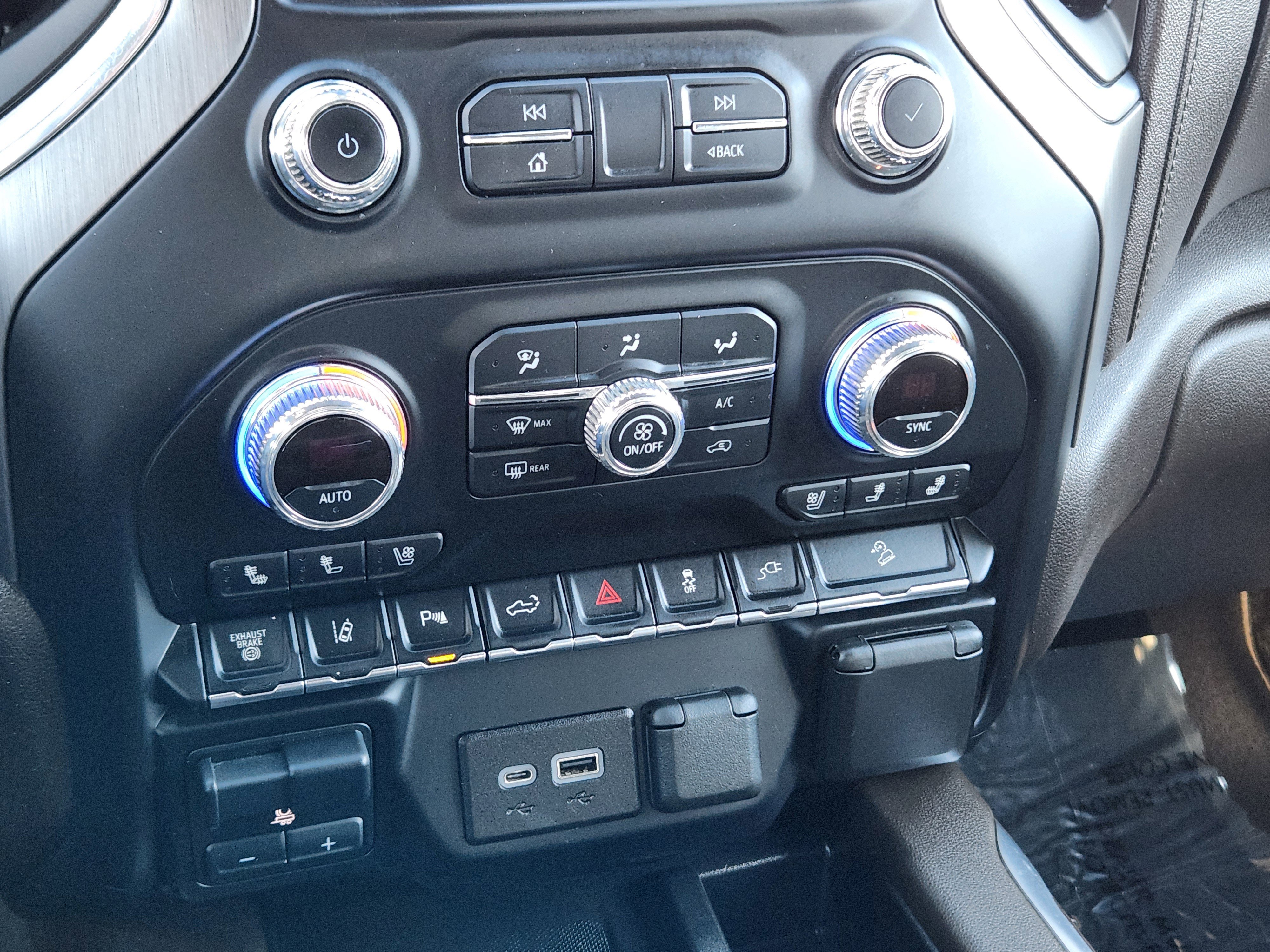 Certified 2022 GMC Sierra 3500 Denali image 14