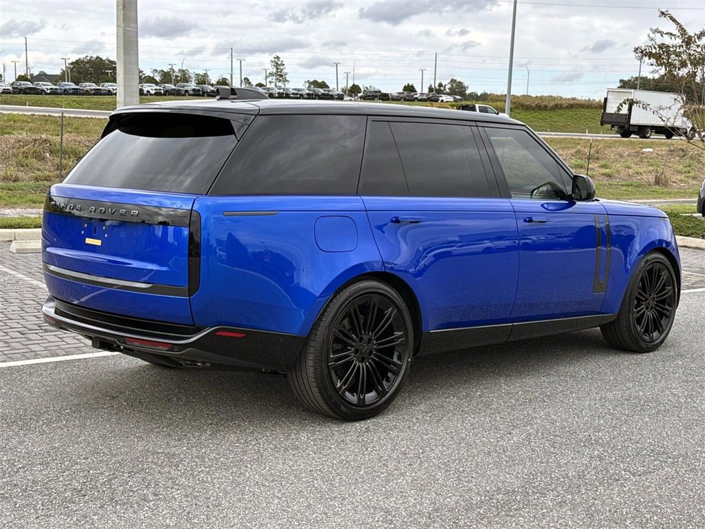 New 2026 Land Rover Range Rover Long Wheelbase SE image 5