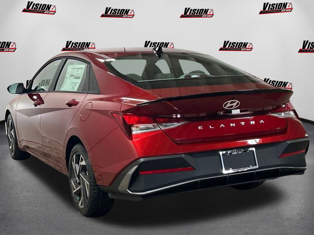 New 2025 Hyundai Elantra Sport image 7