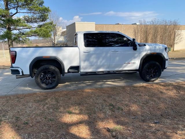 Used 2024 GMC Sierra 2500 AT4 w/ AT4 Preferred Package AWD/4WD image 10