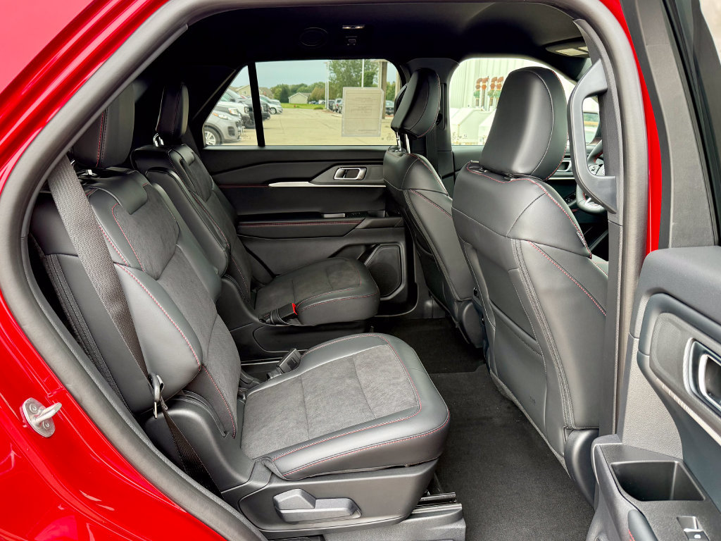 New 2026 Ford Explorer ST RWD image 22