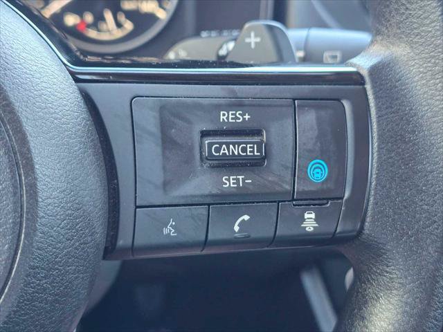 Used 2023 Nissan Rogue SV FWD image 31