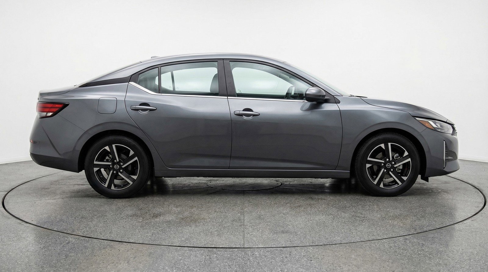 Used 2025 Nissan Sentra SV image 11