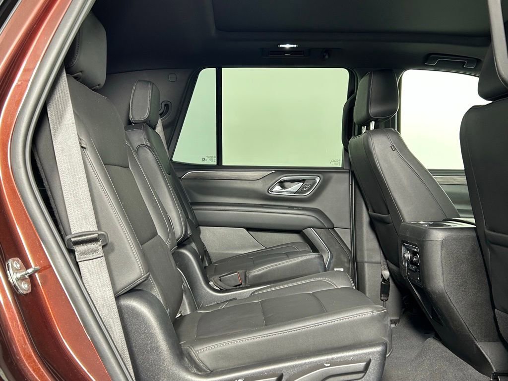 Used 2022 Chevrolet Tahoe LT w/ LT Signature Plus Package image 13