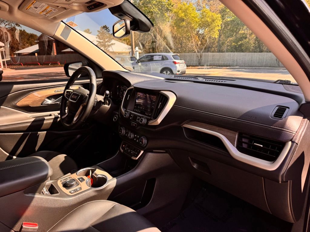 Used 2023 GMC Terrain Denali image 28