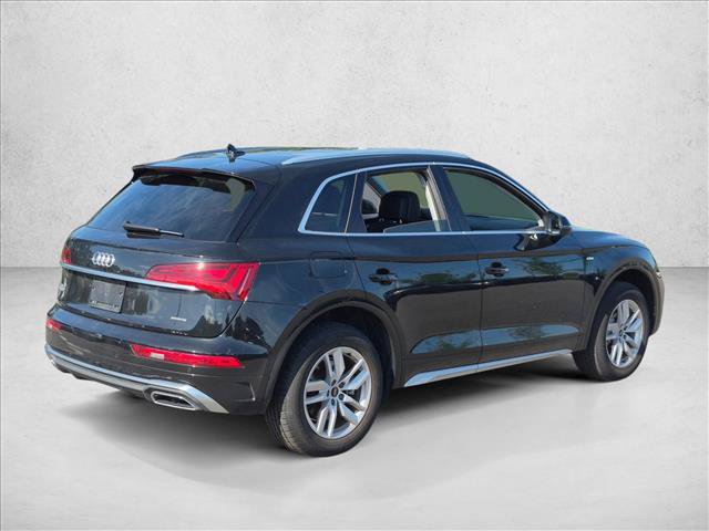 Certified 2023 Audi Q5 2.0T Premium w/ Convenience Package AWD/4WD image 5