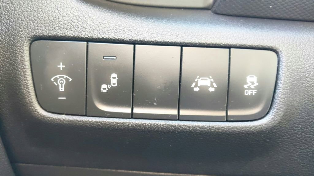 Used 2021 Hyundai Kona Night image 27