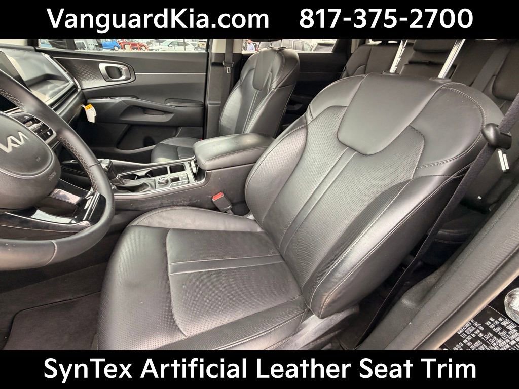 Certified 2025 Kia Sorento S w/ Panoramic Sunroof Package image 13