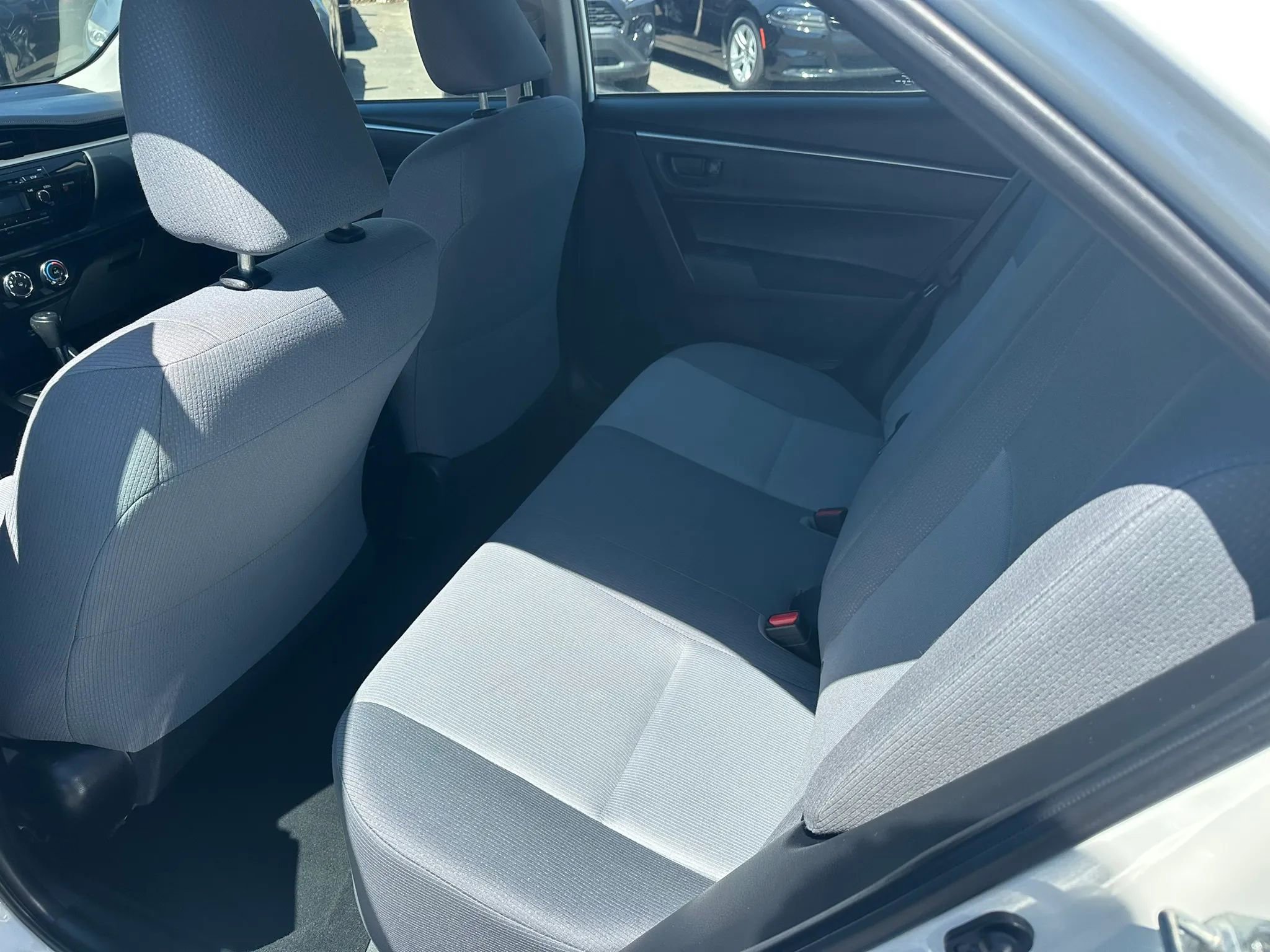 Used 2015 Toyota Corolla L image 18