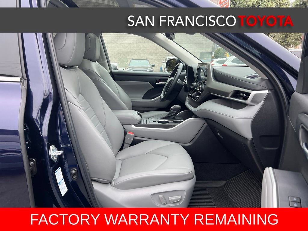 Used 2022 Toyota Highlander XLE AWD/4WD image 21