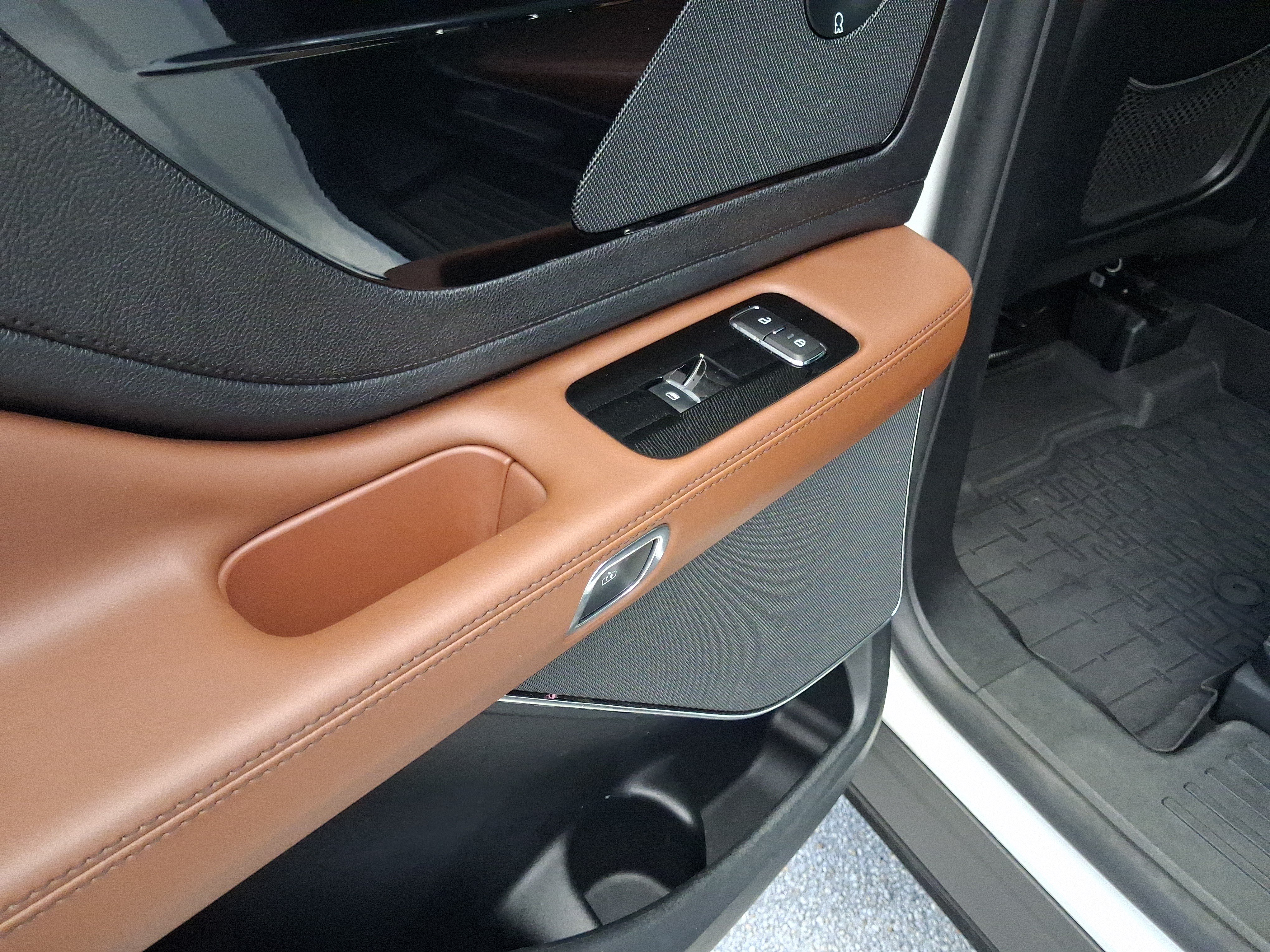 Certified 2023 Lincoln Aviator Reserve RWD image 10