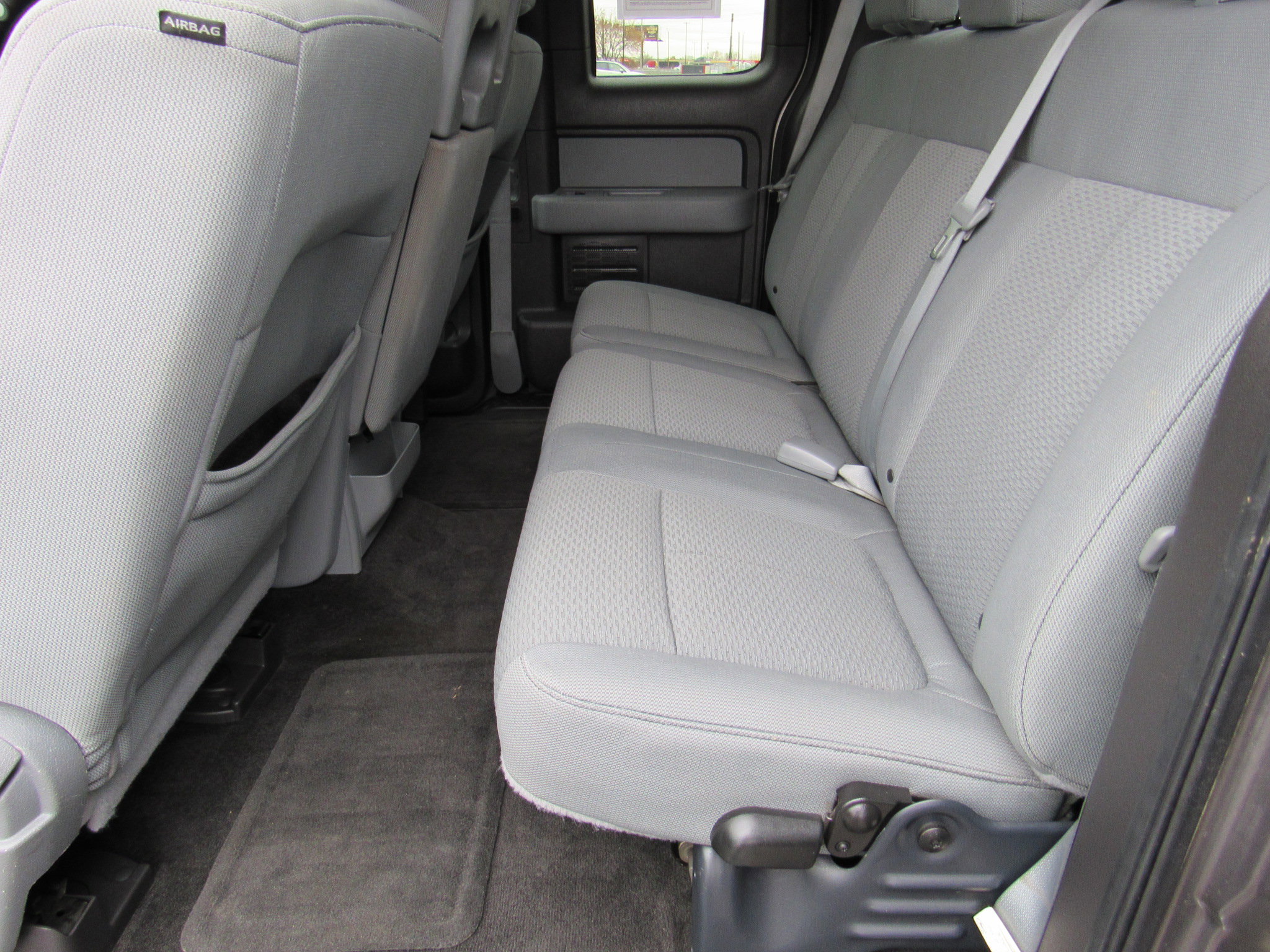 Used 2014 Ford F150 XLT w/ XLT Chrome Package image 35