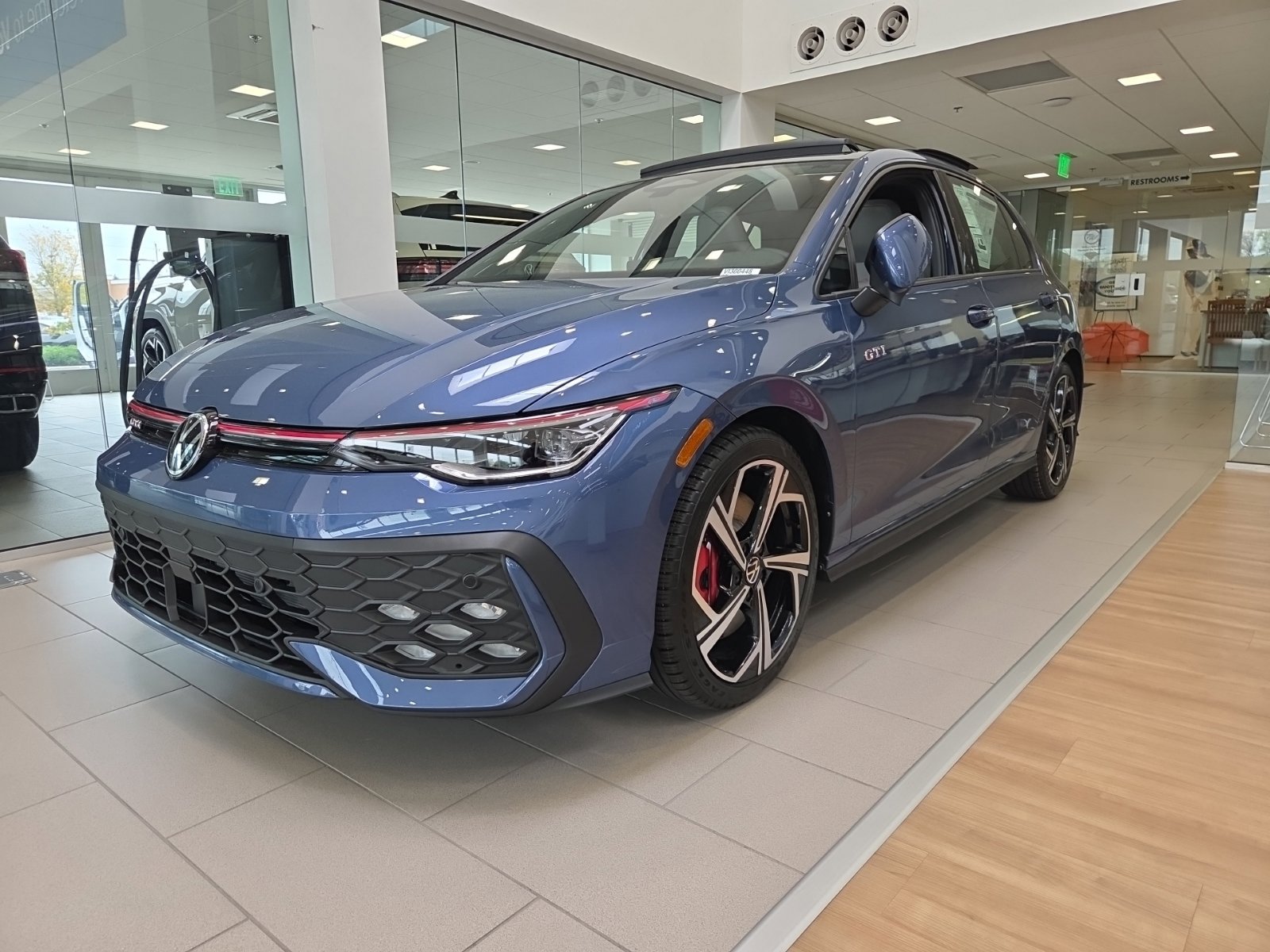 New 2026 Volkswagen GTI SE FWD image 11