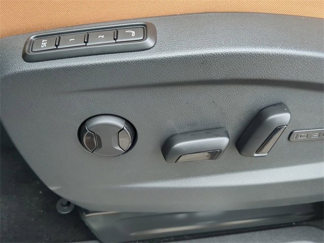 New 2025 Volkswagen ID. Buzz Pro S Plus image 19