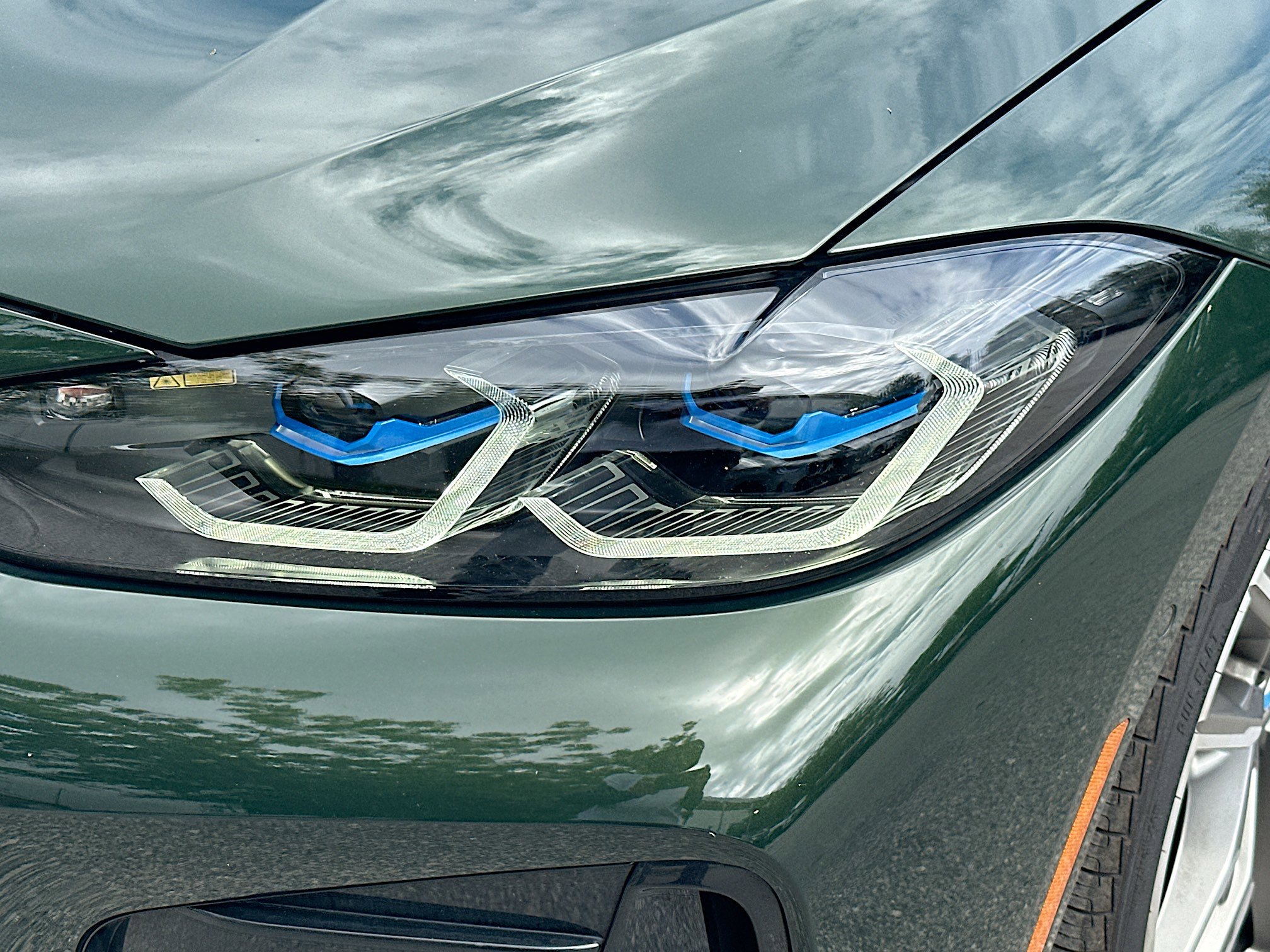 Used 2024 BMW M440i Convertible w/ Premium Package image 32