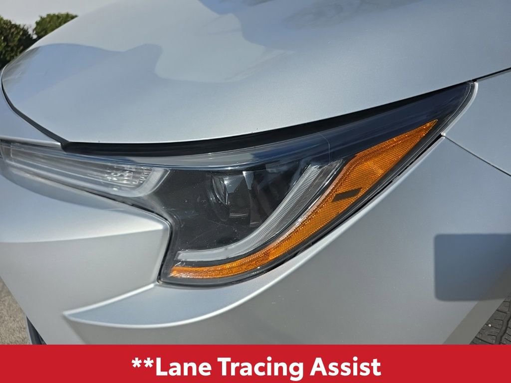 Used 2022 Toyota Corolla LE image 11