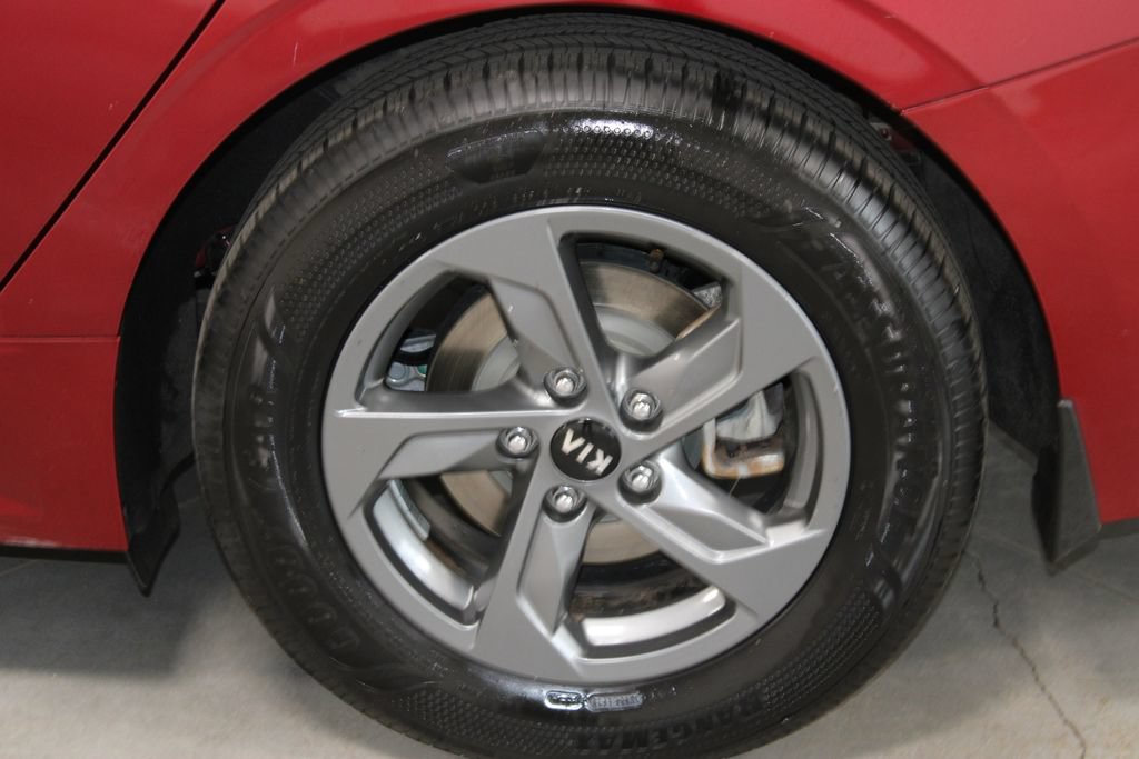 Used 2021 Kia K5 LX FWD image 17