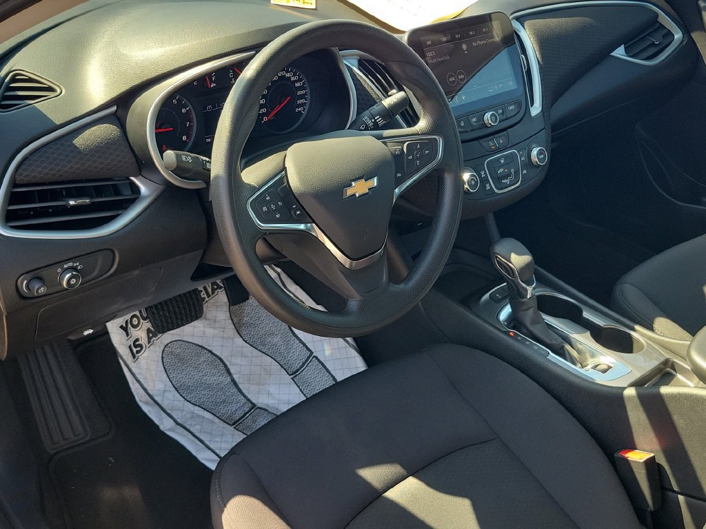 Used 2024 Chevrolet Malibu LS FWD image 8