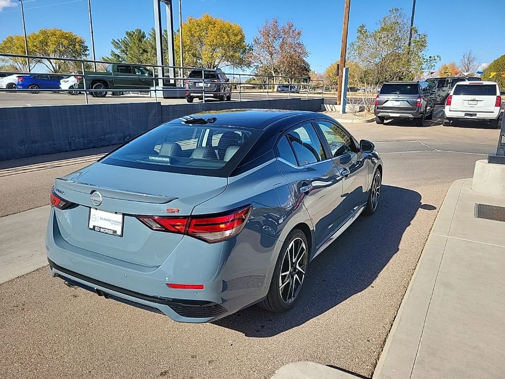 New 2025 Nissan Sentra SR w/ SR Premium Package FWD image 7