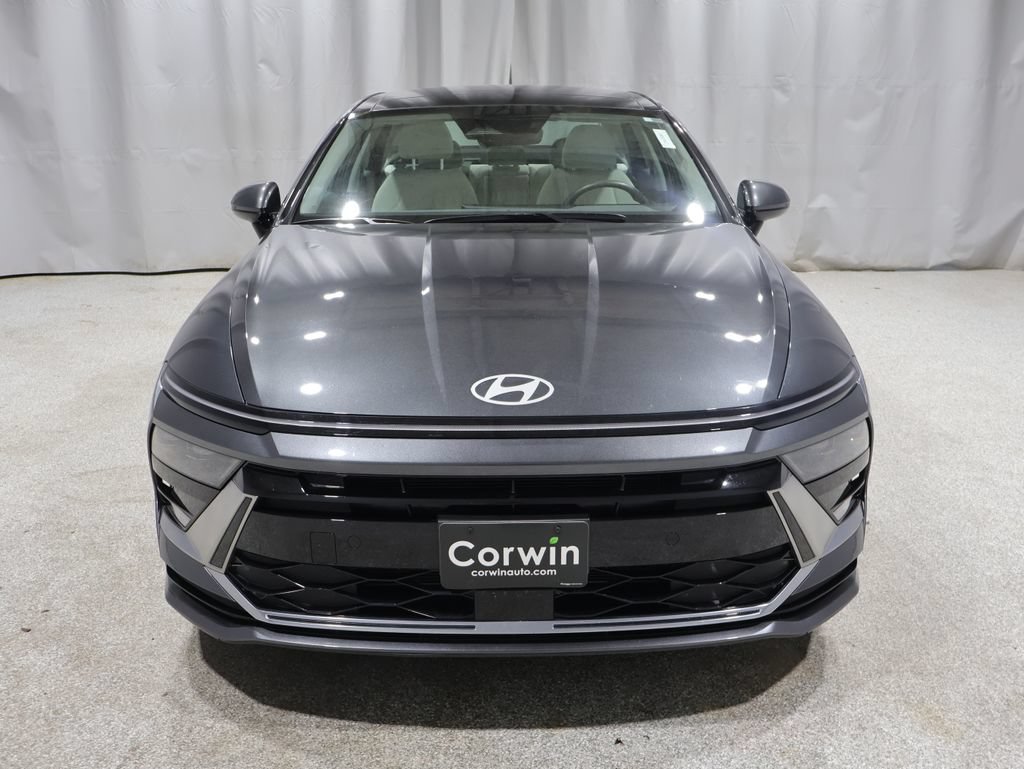 Used 2025 Hyundai Sonata SEL FWD image 8