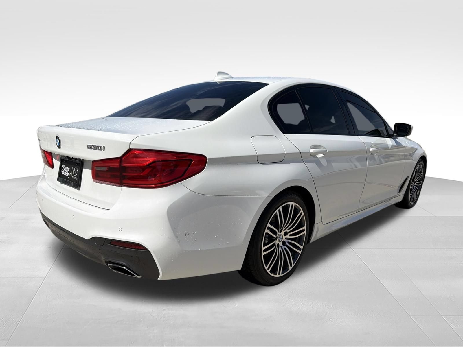 Used 2019 BMW 530i xDrive w/ M Sport Package AWD/4WD image 5