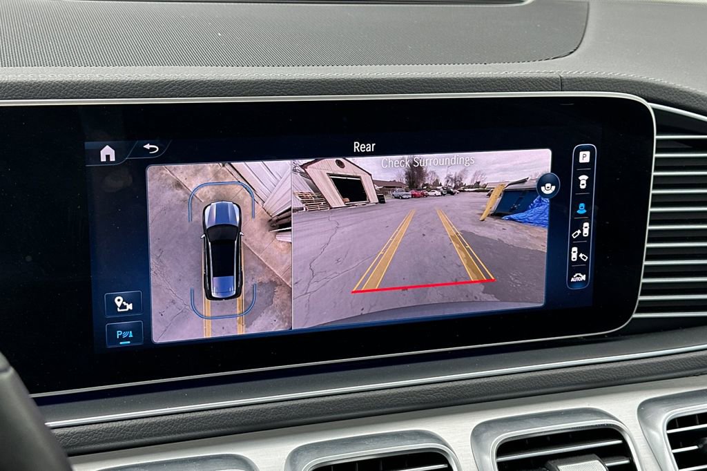 Used 2024 Mercedes-Benz GLS 450 4MATIC image 21
