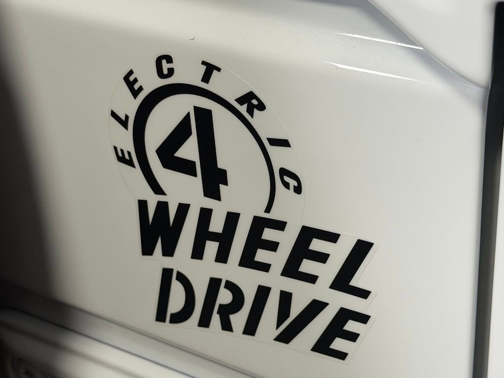 Used 2024 Jeep Wrangler Unlimited image 13