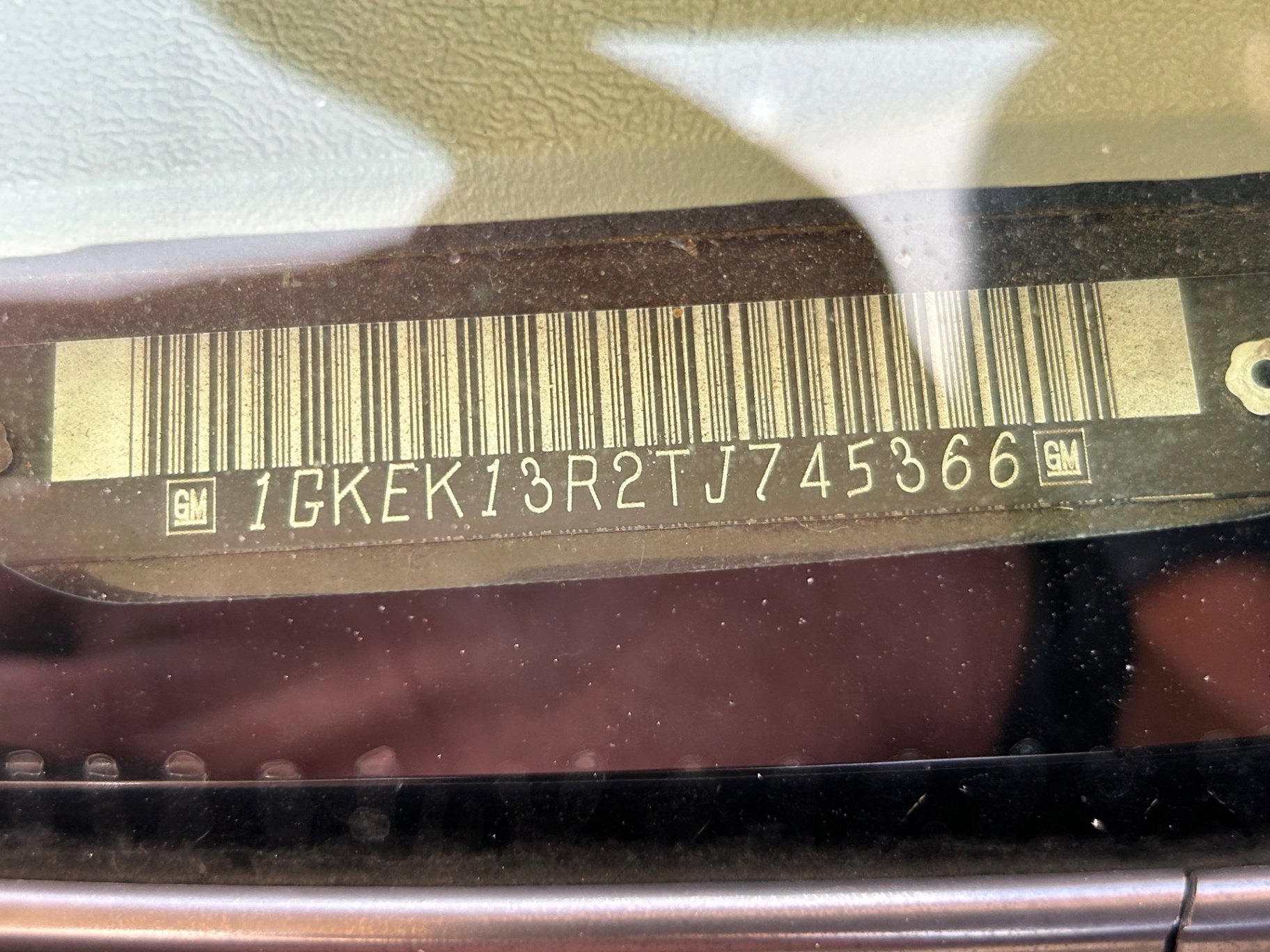 Used 1996 GMC Yukon SLE image 25