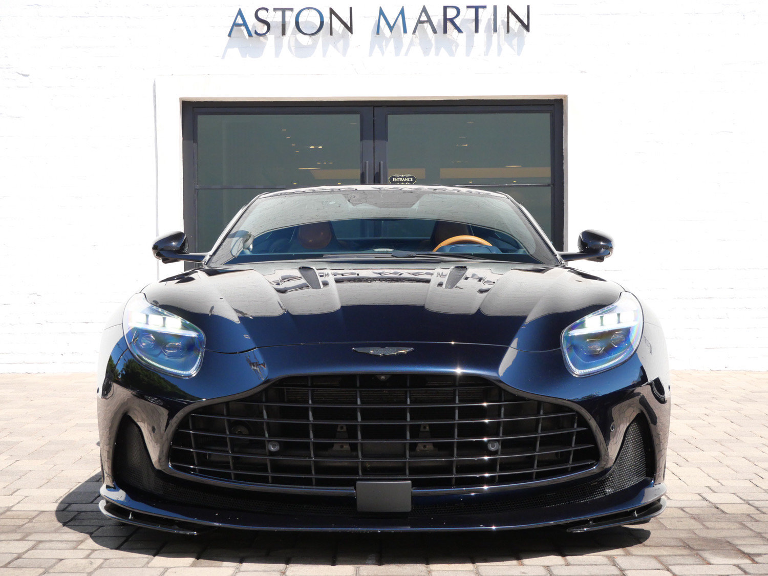 Used 2024 Aston Martin DB12 Coupe RWD image 8