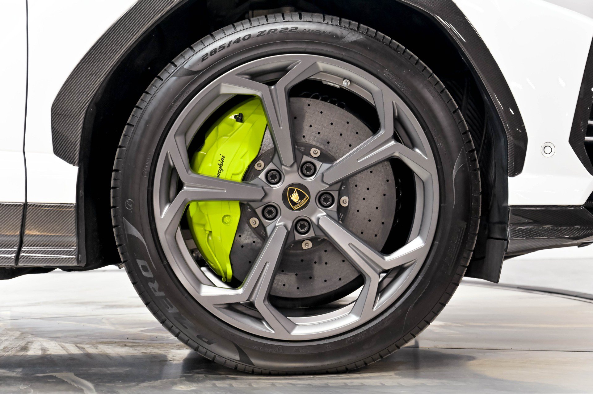 Used 2020 Lamborghini Urus AWD/4WD image 24
