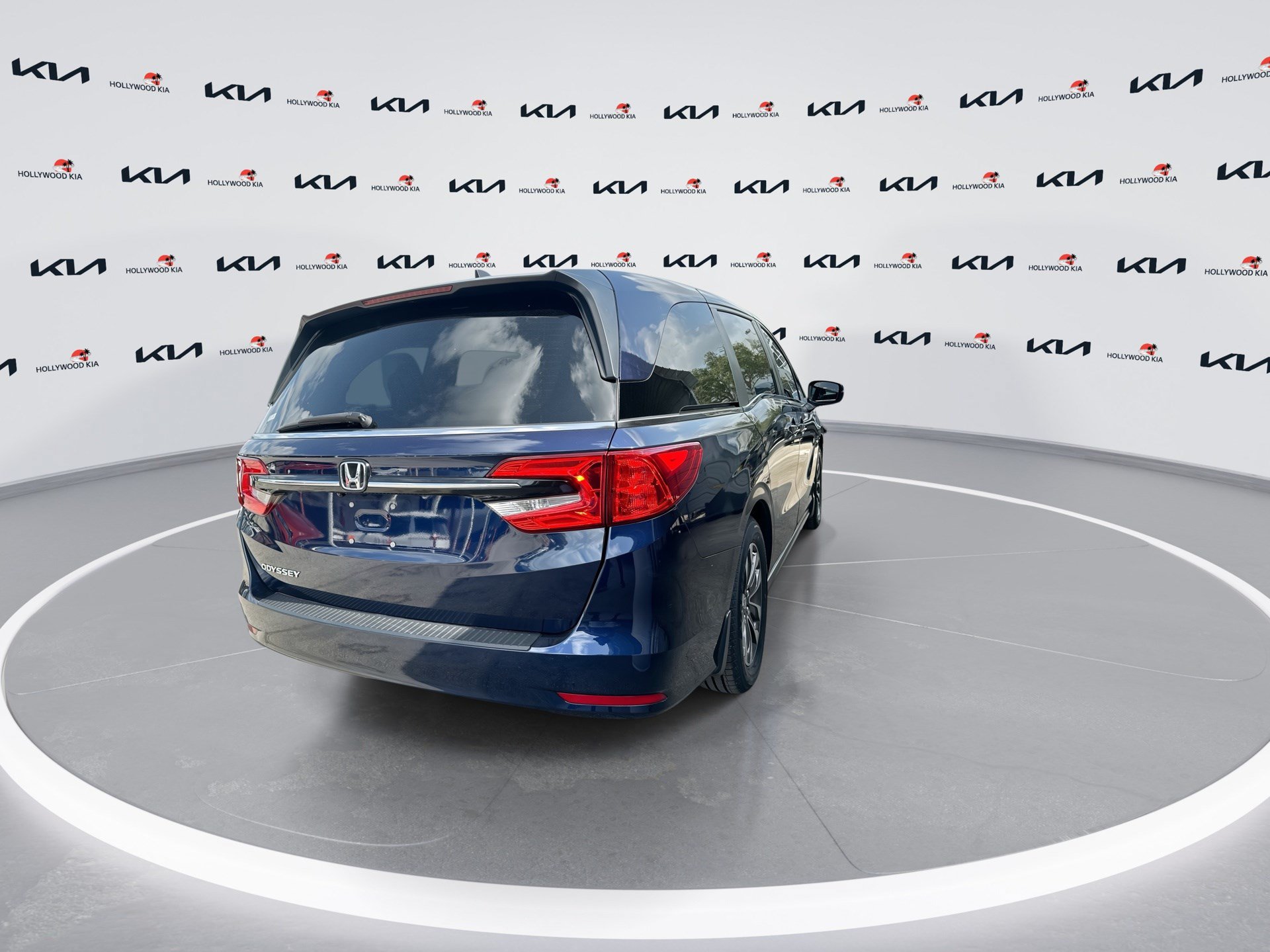 Used 2024 Honda Odyssey EX image 8