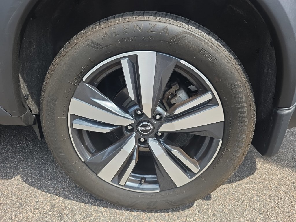 Certified 2023 Nissan Rogue SL w/ SL Premium Package AWD/4WD image 22