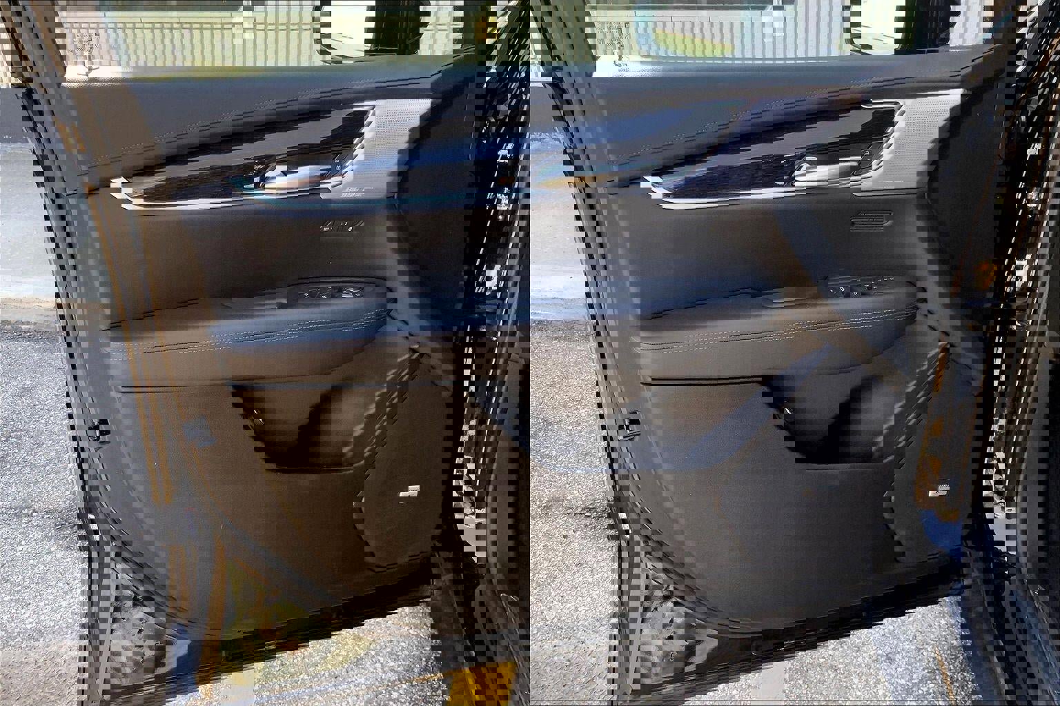 Certified 2025 Cadillac XT5 Premium Luxury image 24