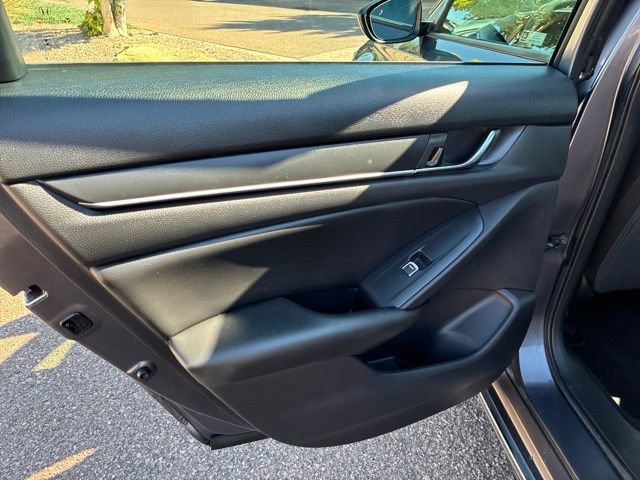 Used 2019 Honda Accord EX image 21