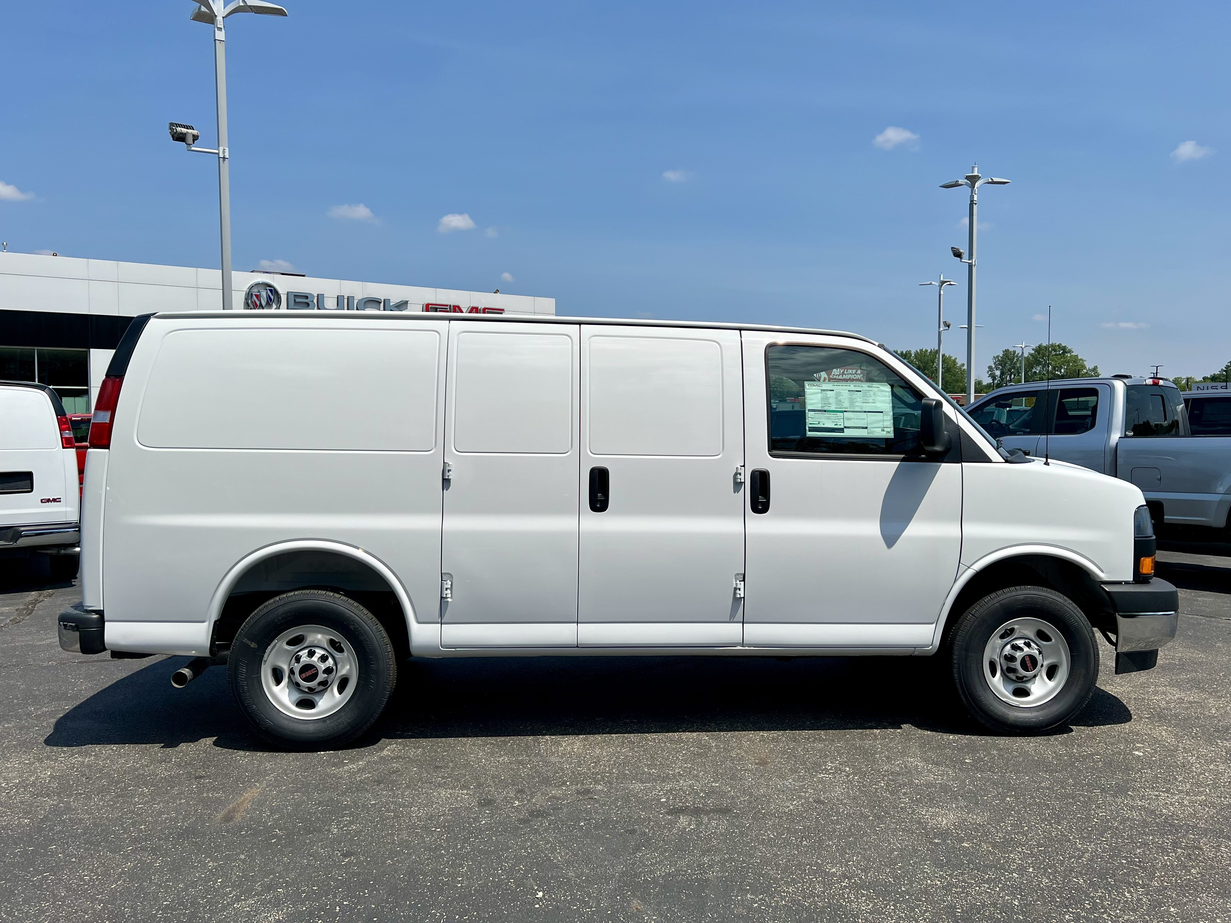 New 2026 GMC Savana 2500 w/ Driver Convenience Package RWD image 8