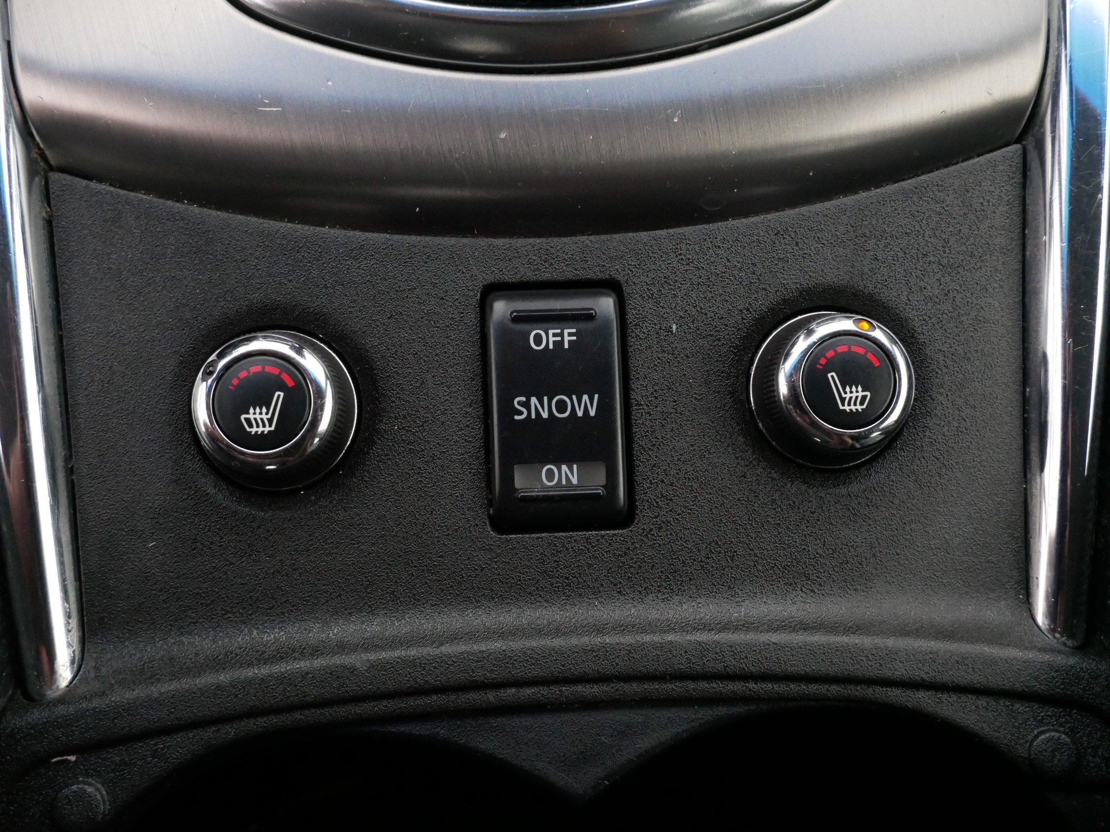 Used 2013 INFINITI G37 x Sedan w/ Premium Pkg AWD/4WD image 29