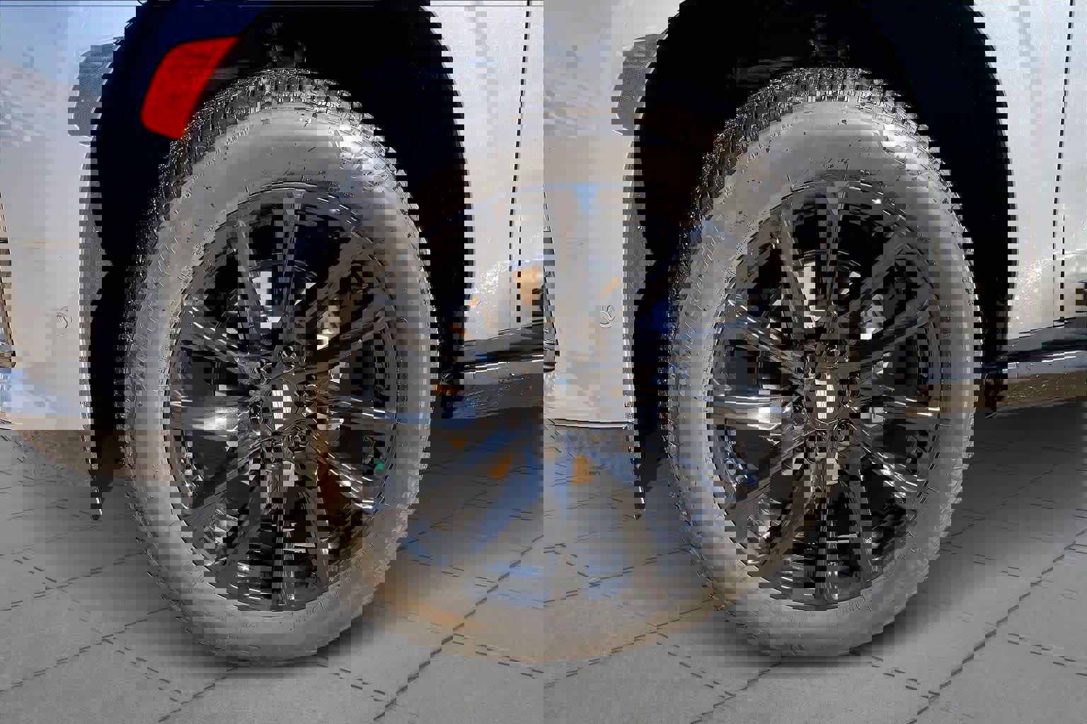 Used 2024 Cadillac Escalade ESV Sport w/ LPO, ONYX Package image 11