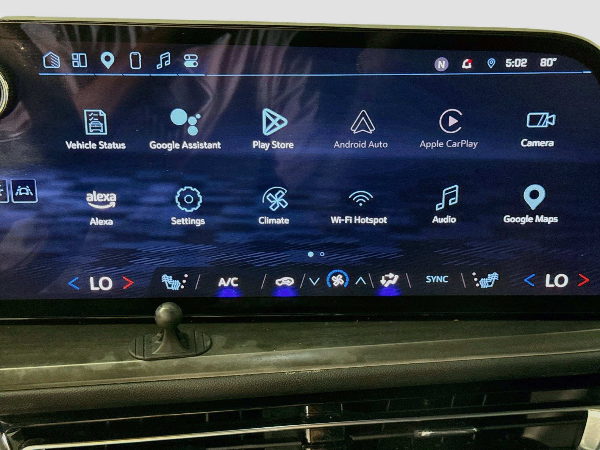 Used 2024 Chevrolet Traverse LS FWD image 17