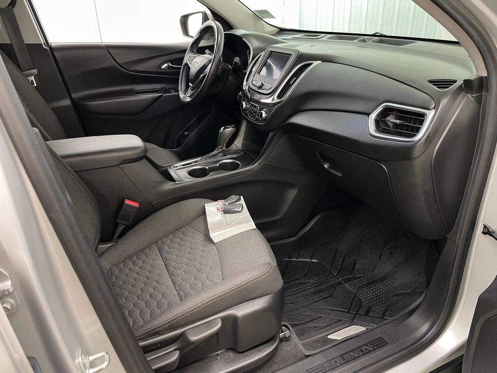 Used 2020 Chevrolet Equinox LT image 37