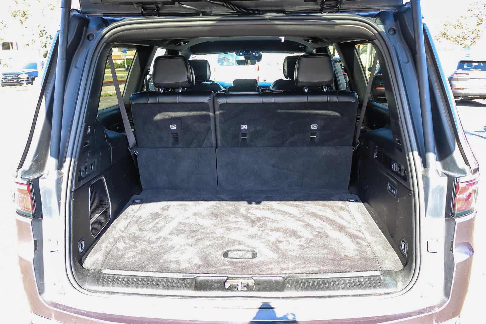 Used 2024 Jeep Wagoneer L Series II RWD image 24