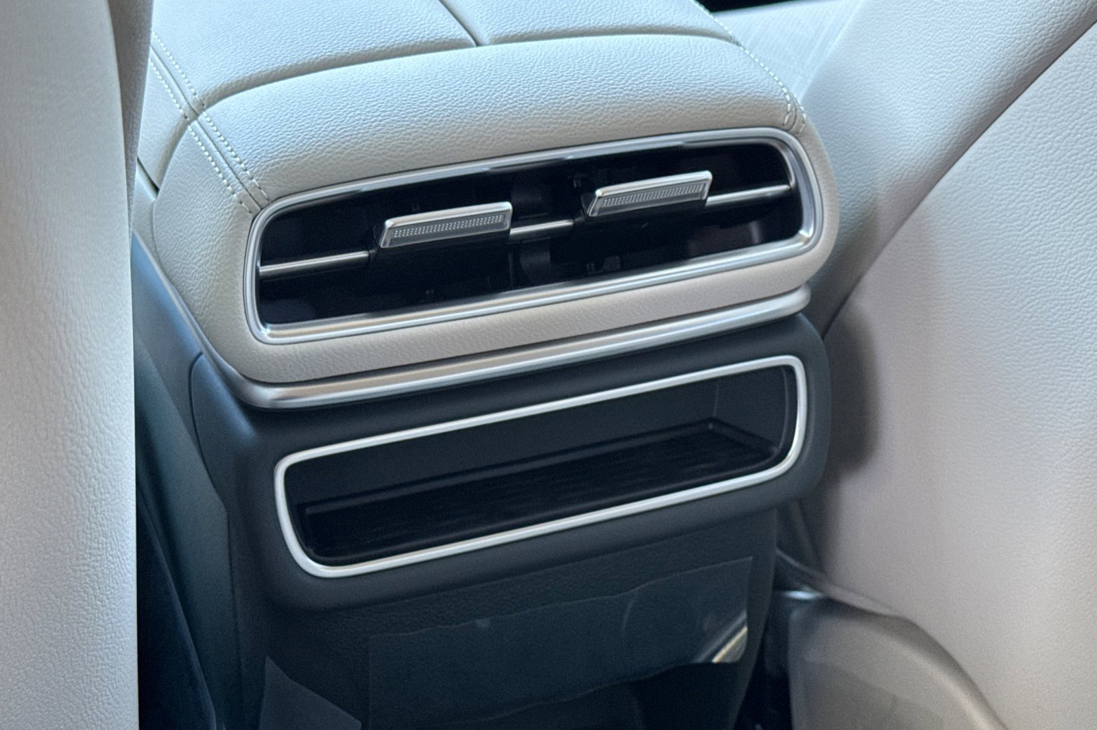 New 2026 Genesis GV80 2.5T Advanced image 13