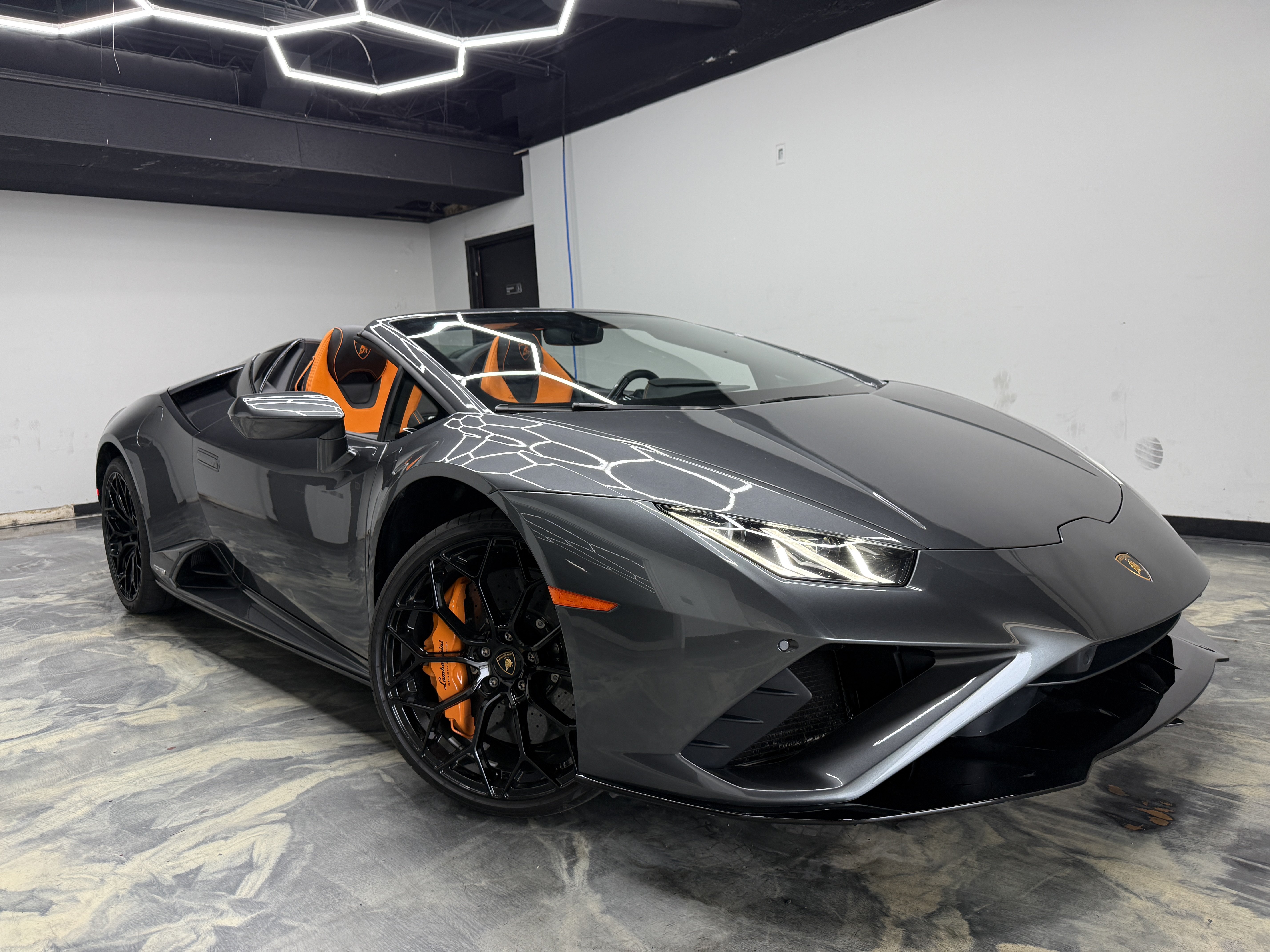 Used 2023 Lamborghini Huracan EVO RWD image 6