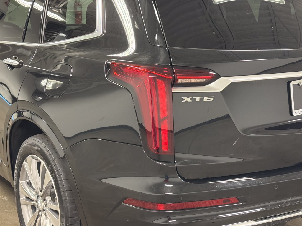 Used 2023 Cadillac XT6 Premium Luxury FWD image 14