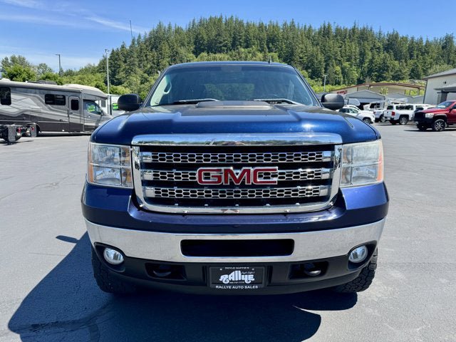 Used 2012 GMC Sierra 2500 SLE w/ SLE Preferred Package AWD/4WD image 2