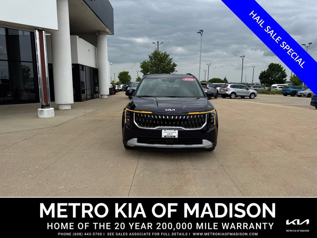 Used 2026 Kia Carnival EX FWD image 8