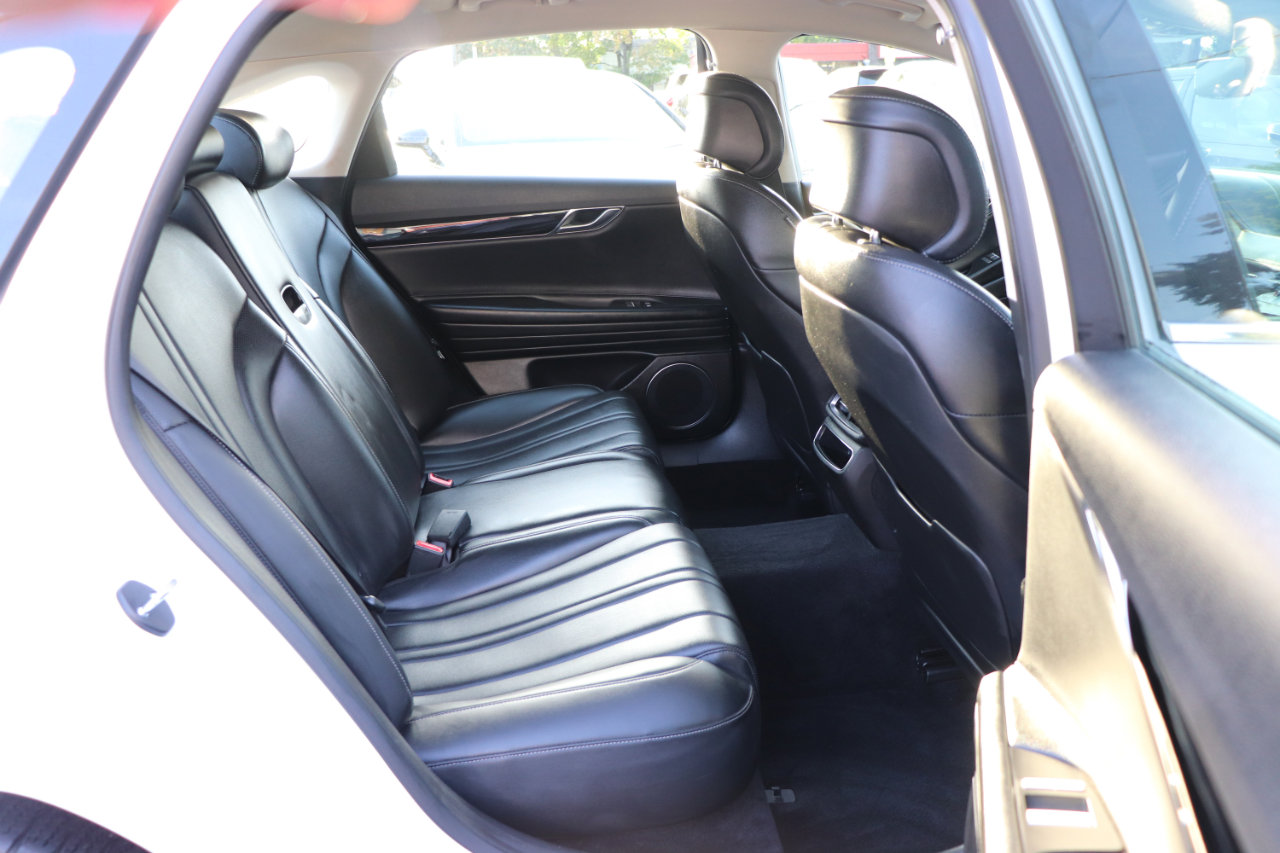 Used 2023 Genesis G80 2.5T image 13