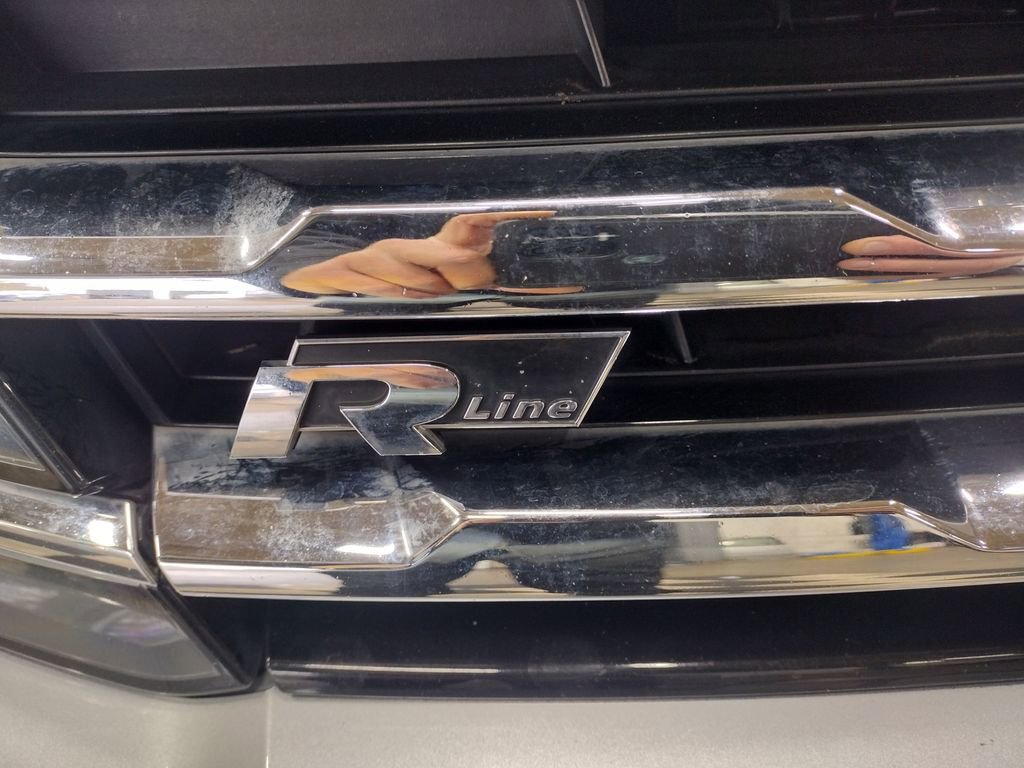 Used 2020 Volkswagen Tiguan SEL Premium R-Line image 5