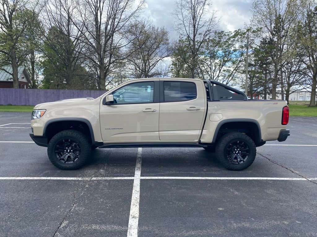 Used 2022 Chevrolet Colorado ZR2 w/ ZR2 Dusk Special Edition AWD/4WD image 4