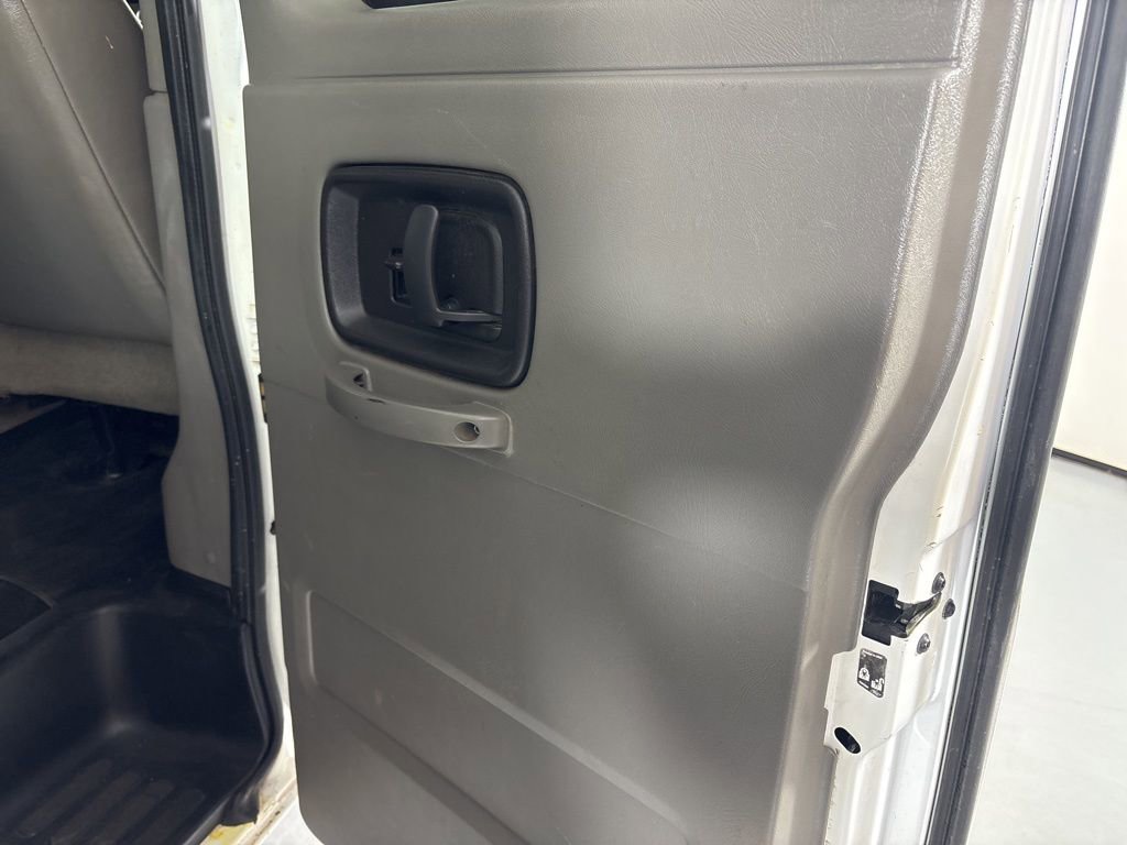 Used 2014 Chevrolet Express 1500 LS RWD image 23