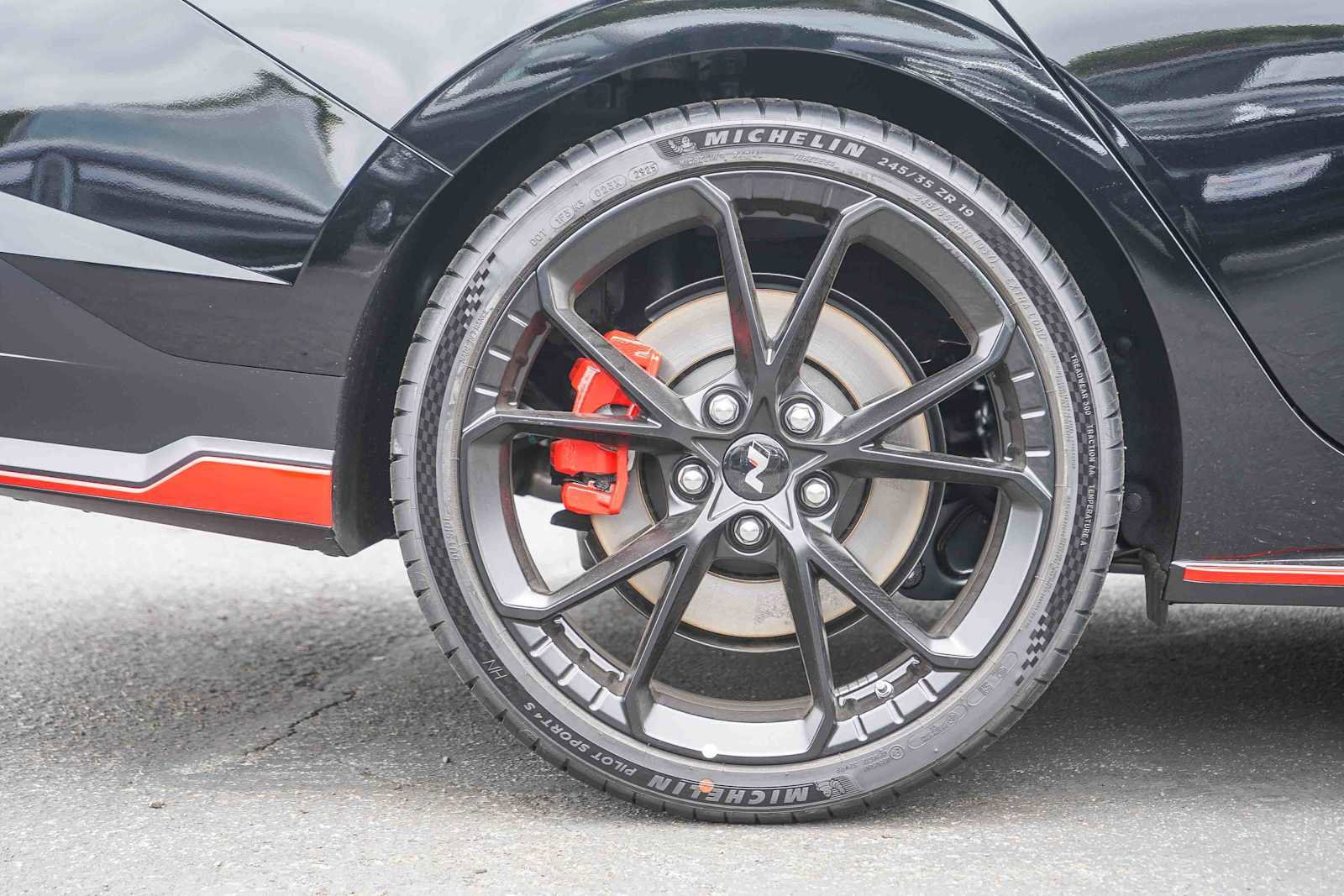 New 2026 Hyundai Elantra N FWD image 9